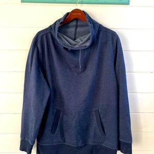 Men’s Large GAP Cowl Neck Sweatshirt.